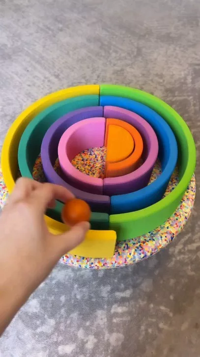 Having fun with yellow rainbow and @stapelstein.original 💛

🎥 By @learning.from.my.little.one ✨

#ocamora #havingfun #playing #balanceplay #stapelstein #spiral #woodentoys #toysmaker