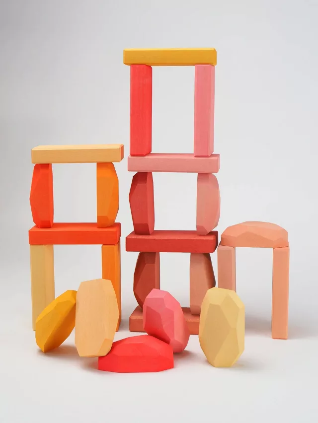 🧡 Doors and windows, perhaps a temple, or ancient ruins? 🤎⛩️

#ocamora #openendedplay #openendedtoys #teniquesotoño #autumnteniques #autumntoys #autumncolors🍁 #openwindows