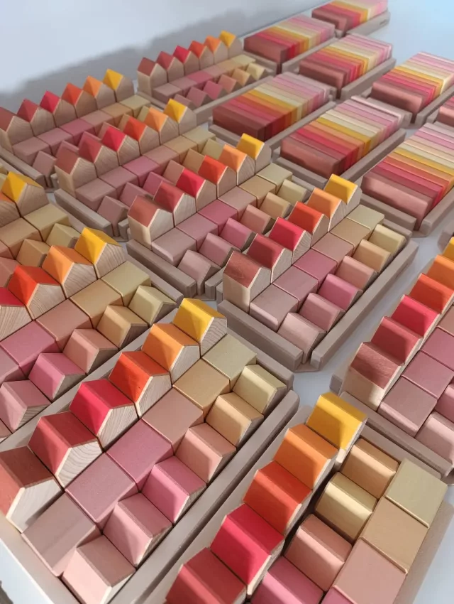 Packing Autumn items.... 🍂 Happy Monday! 🍂

#ocamora #nofilter #lovemyjob #autumnvibes #packingorders